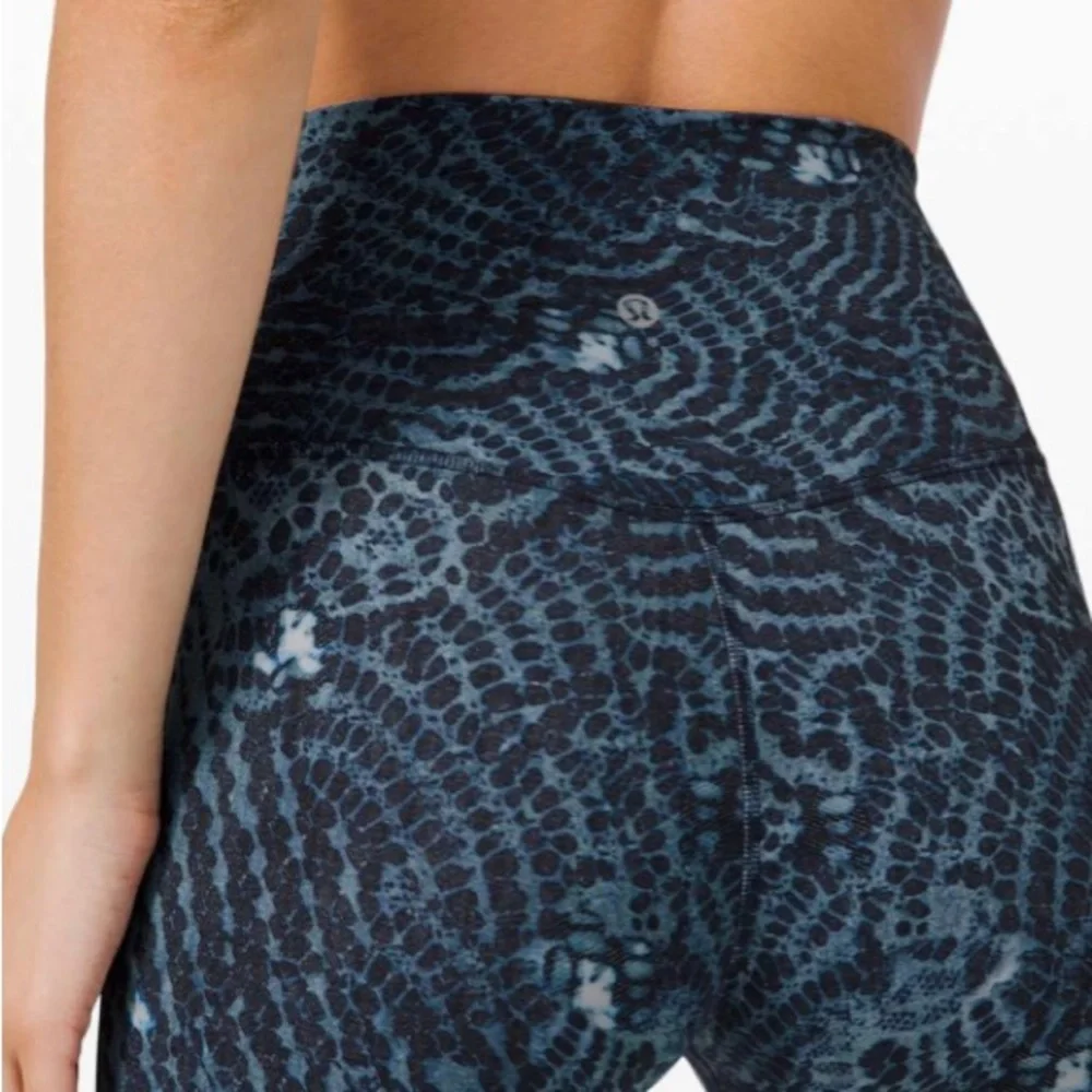 Lululemon Matching Set Indigo Lace Starlight Nulu - Picture 13 of 16